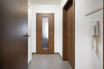 Pronájem bytu 1+kk v osobním vlastnictví 2493 m², Praha 5 - Stodůlky