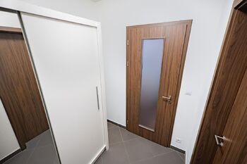 Pronájem bytu 1+kk v osobním vlastnictví 2493 m², Praha 5 - Stodůlky
