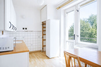 Prodej bytu 1+1 v osobním vlastnictví 40 m², Hradec Králové