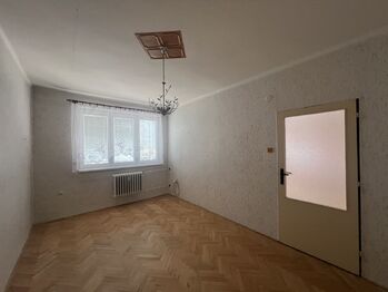 pokoj - Prodej bytu 3+1 v osobním vlastnictví 74 m², Chrudim