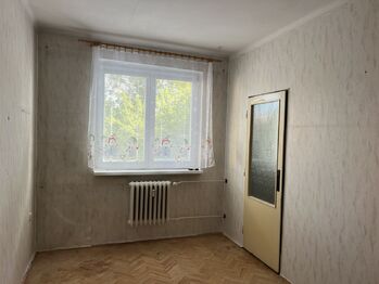 pokoj - Prodej bytu 3+1 v osobním vlastnictví 74 m², Chrudim