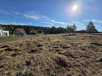 Prodej pozemku 1000 m², Březí