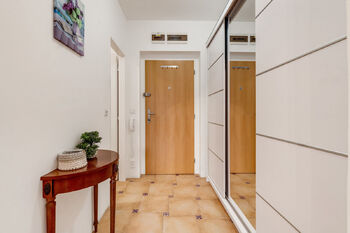 Prodej bytu 2+kk v družstevním vlastnictví 45 m², Hostivice
