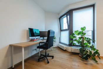 Pronájem bytu 1+kk v osobním vlastnictví 31 m², Praha 8 - Libeň
