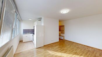 Pronájem bytu 1+kk v osobním vlastnictví 27 m², Praha 8 - Karlín