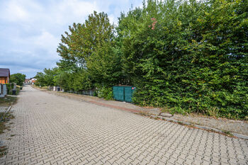 Příjezdová cesta - Prodej domu 137 m², Koněprusy