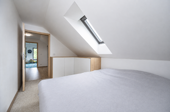3. pokoj v 1. patře - Prodej domu 137 m², Koněprusy