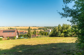 výhled směrem od  - Prodej pozemku 1056 m², Psáry