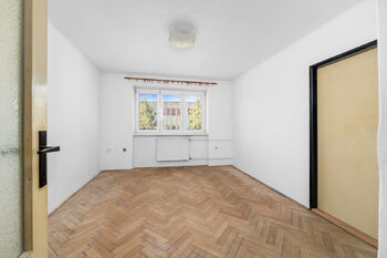 Obývací pokoj - Prodej bytu 2+1 v osobním vlastnictví 60 m², Netolice