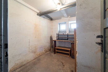 Sklep - Prodej bytu 2+1 v osobním vlastnictví 60 m², Netolice