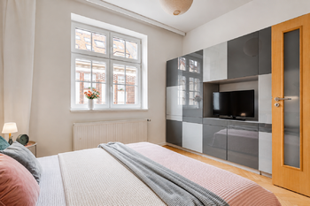 Prodej bytu 2+kk v osobním vlastnictví 47 m², Praha 7 - Holešovice