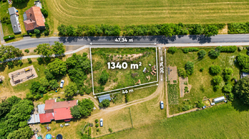 Prodej pozemku 1340 m², Žáky