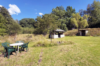 p.p.č. 235 - pohled na altán - Prodej pozemku 3045 m², Mírová