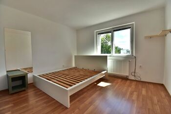 Prodej bytu 3+kk v osobním vlastnictví 83 m², Hradec Králové