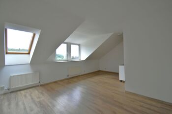 obývací pokoj s kuchyňským koutem - Pronájem bytu 4+kk 80 m², Frenštát pod Radhoštěm