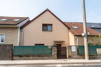 Prodej domu 151 m², Úhonice