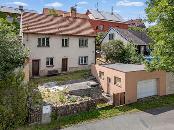 Aktuální stav nemovitosti před rekonstrukcí  - Prodej domu 110 m², Kosoř 