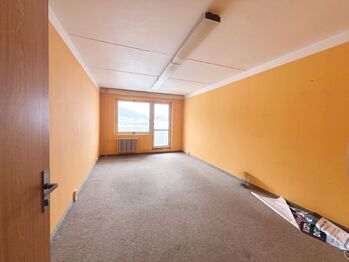 Prodej nájemního (činžovního) domu 1800 m², Kraslice