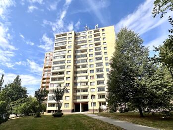 Prodej bytu 3+1 v osobním vlastnictví 86 m², Praha 9 - Letňany