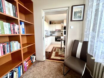 Prodej bytu 3+1 v osobním vlastnictví 66 m², Praha 9 - Střížkov