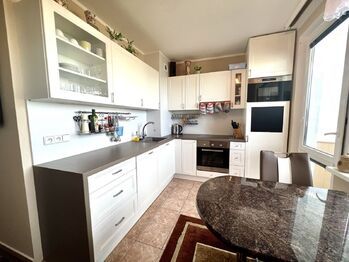 Prodej bytu 3+1 v osobním vlastnictví 66 m², Praha 9 - Střížkov