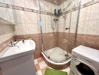 Prodej bytu 3+1 v osobním vlastnictví 66 m², Praha 9 - Střížkov
