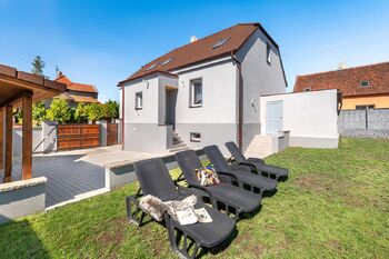 Prodej domu 200 m², Kladno