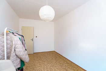Prodej bytu 3+1 v osobním vlastnictví 74 m², Praha 4 - Kunratice