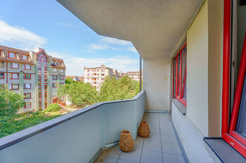 Prodej bytu 3+1 v osobním vlastnictví 74 m², Praha 4 - Kunratice
