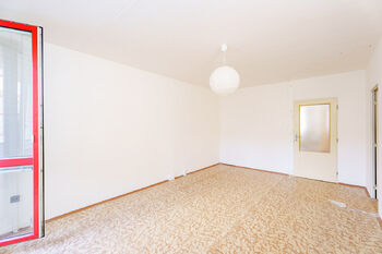 Prodej bytu 3+1 v osobním vlastnictví 74 m², Praha 4 - Kunratice