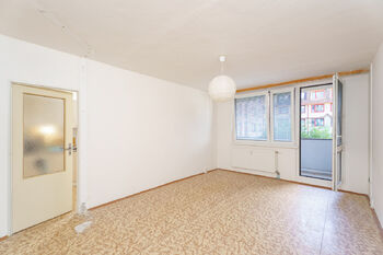 Prodej bytu 3+1 v osobním vlastnictví 74 m², Praha 4 - Kunratice