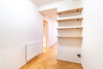 Pronájem bytu 1+kk v osobním vlastnictví 25 m², Praha 3 - Vinohrady