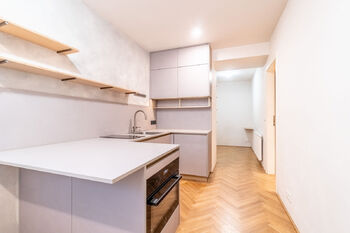 Pronájem bytu 1+kk v osobním vlastnictví 25 m², Praha 3 - Vinohrady