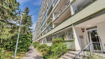 Prodej bytu 3+1 v osobním vlastnictví 67 m², Praha 9 - Prosek