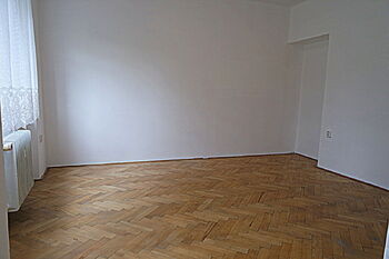 Prodej bytu 1+kk v osobním vlastnictví 30 m², Hradec Králové