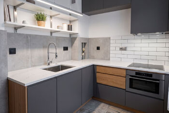 Prodej bytu 1+kk v osobním vlastnictví 30 m², Hradec Králové
