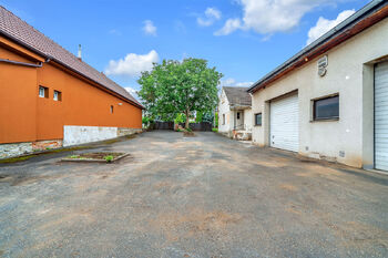 Prodej domu 265 m², Církvice