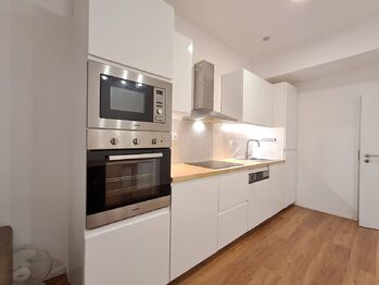 Prodej bytu 3+kk v osobním vlastnictví 60 m², Praha 6 - Dejvice