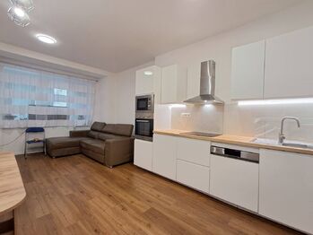 Prodej bytu 3+kk v osobním vlastnictví 60 m², Praha 6 - Dejvice