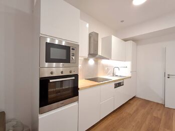Prodej bytu 3+kk v osobním vlastnictví 60 m², Praha 6 - Dejvice