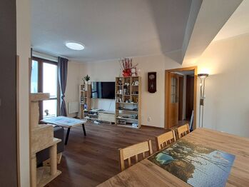 Prodej bytu 3+kk v osobním vlastnictví 83 m², Praha 8 - Libeň