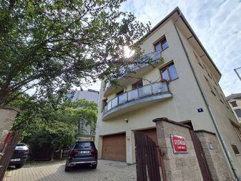 Prodej bytu 3+kk v osobním vlastnictví 83 m², Praha 8 - Libeň