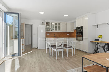 Prodej domu 150 m², Hoštka