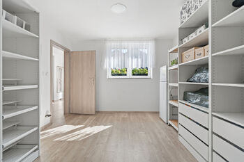 Prodej domu 150 m², Hoštka