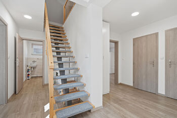 Prodej domu 150 m², Hoštka
