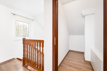 šatna ve 2. NP - Prodej domu 126 m², Jílovice