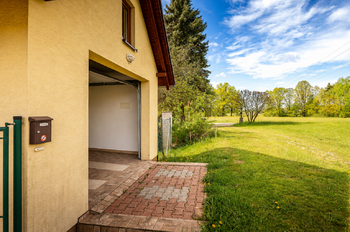 samostatná garáž  - Prodej domu 126 m², Jílovice