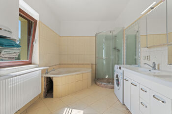 Prodej domu 130 m², Chotiměř