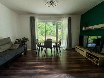 Obývací pokoj - Pronájem bytu 2+kk v osobním vlastnictví 52 m², Český Krumlov
