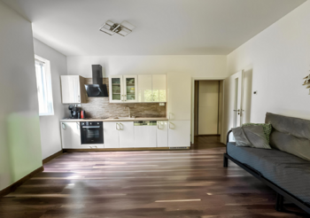 Kuchyňský kout - Pronájem bytu 2+kk v osobním vlastnictví 52 m², Český Krumlov